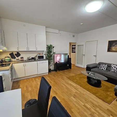 شقة Sjarmerende Leilighet I *